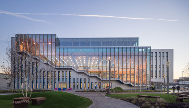 BSkyB Believe in Better Building, Osterley, London, elevational photograph. 1 of 10.
