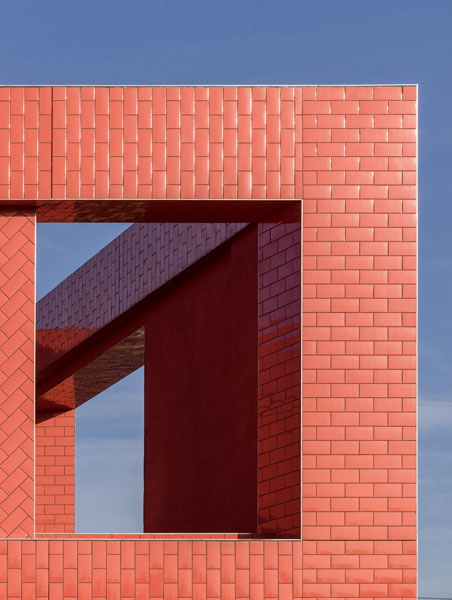 Corner cladding architectural detail photography. 3 of 11.