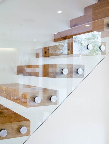 Glazed balustrade architectural detail, 03 of 24