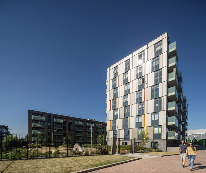 Exterior view from public forecourt, 04 of 18