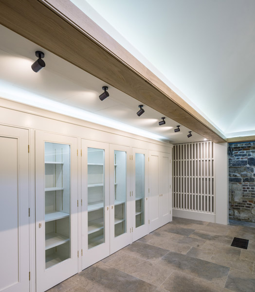 Interior view showing bespoke joinery, 04 of 12