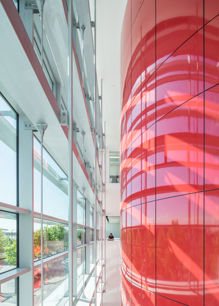Interior view showing red, metal-clad drum, 04 of 09