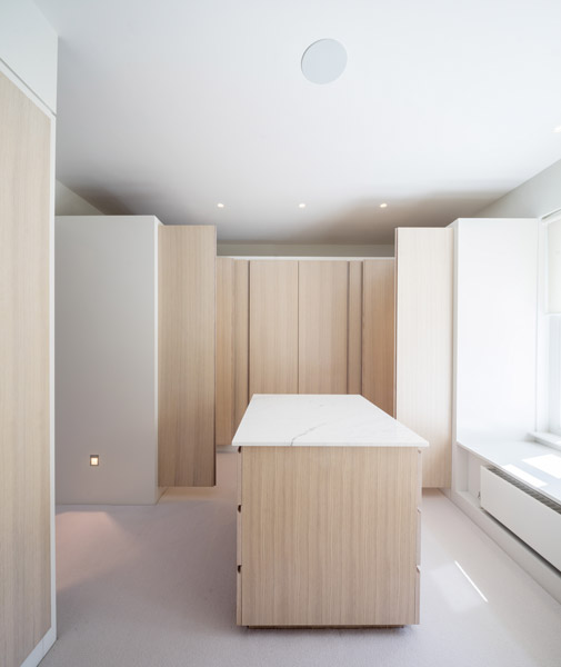 Storage are interior, 04 of 14