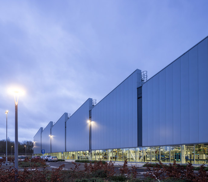 The architecture consists of a repeating module, 06 of 09