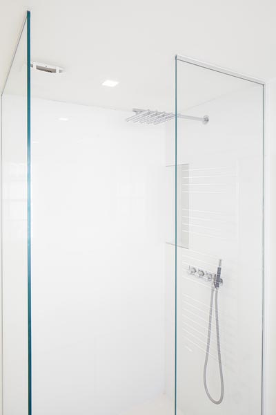 Minimalist shower, 07 of 20
