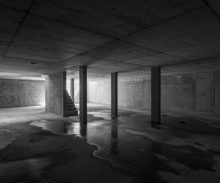 Bare concrete, 08 of 24