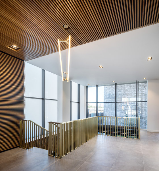 Interior staircase, 13 of 15