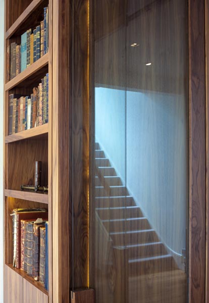 Interior showing bespoke furniture and joinery, 18 of 20
